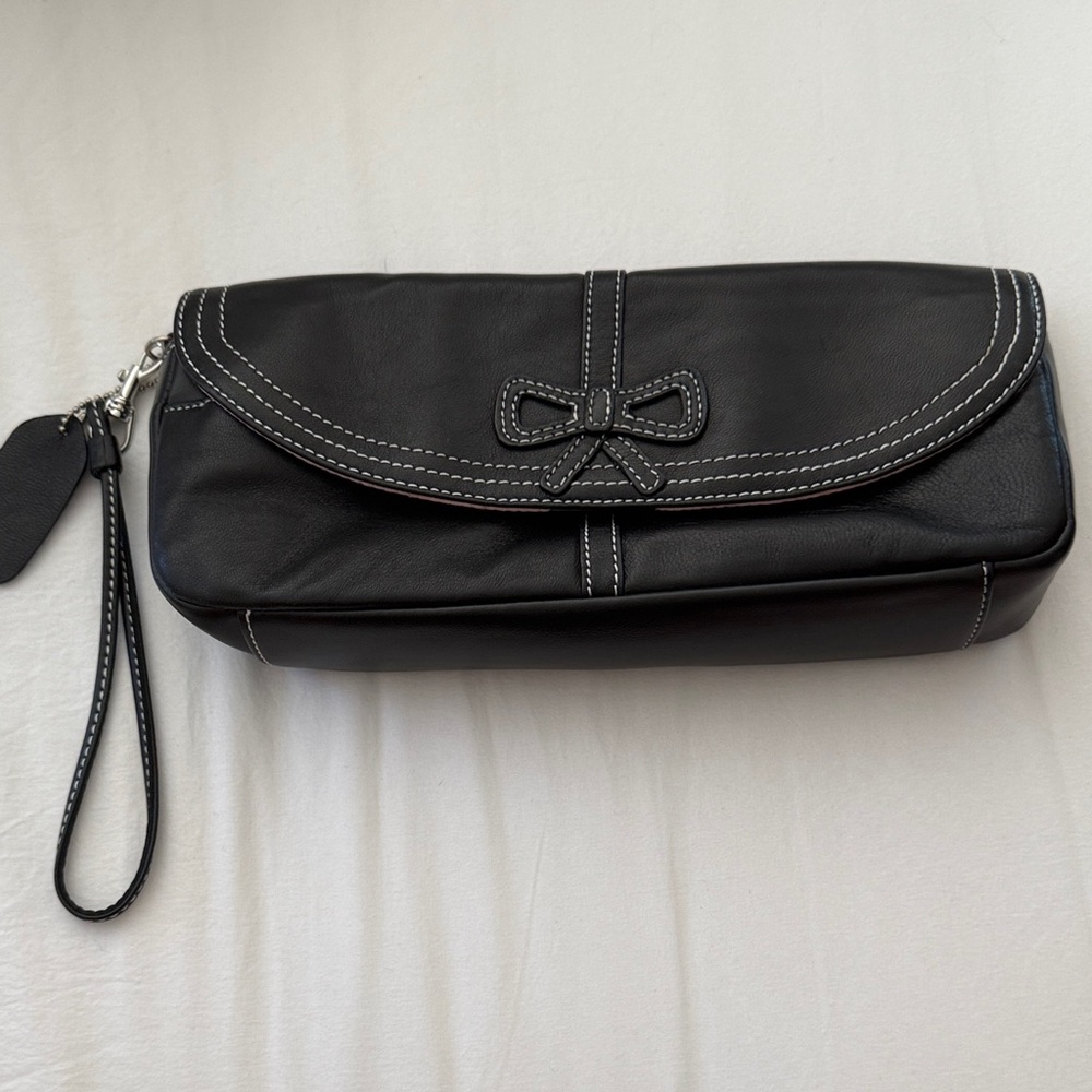 Vintage Elegant Black Clutch with Bow Detail - Picture 1 of 11